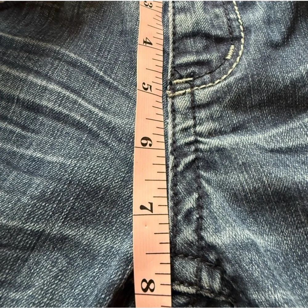 🌙 YMI JEANS Low-Rise Skinny Distressed Denim Size 3 👖 - Picture 9 of 14